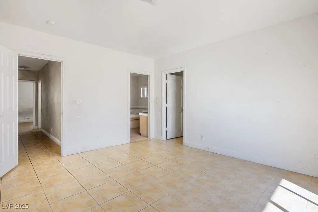 4911 Pebble, Las Vegas, NV 89139