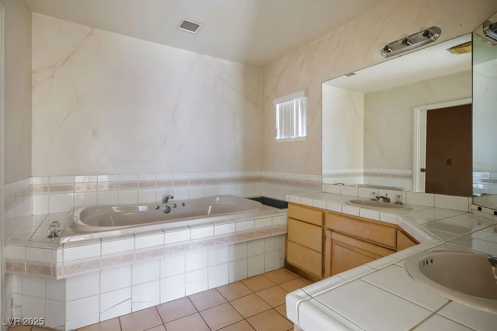 4911 Pebble, Las Vegas, NV 89139