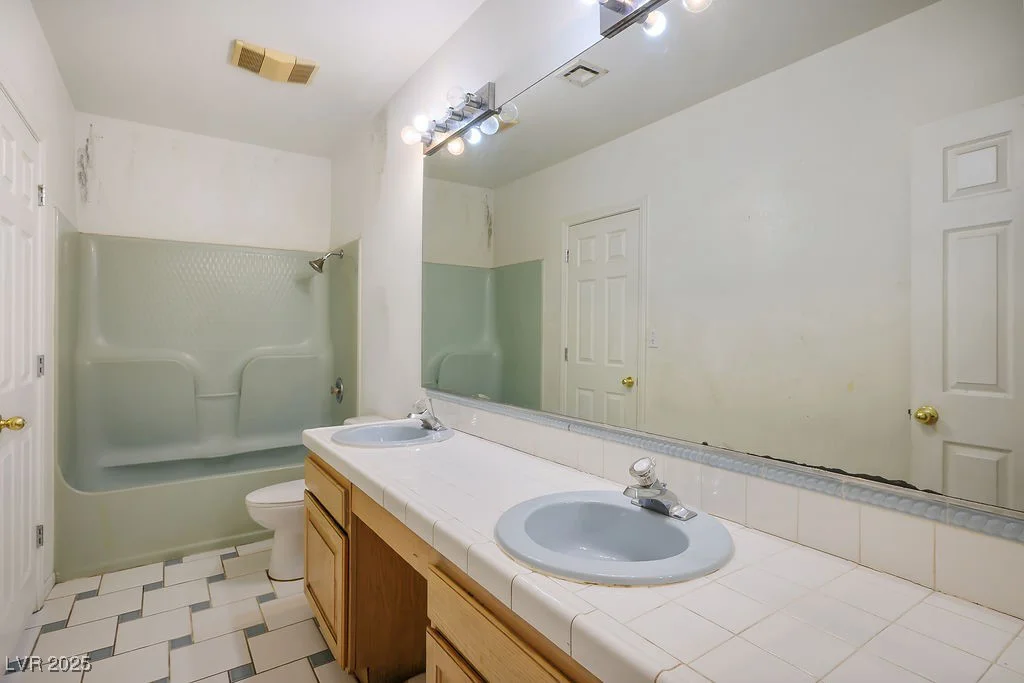 4911 Pebble, Las Vegas, NV 89139