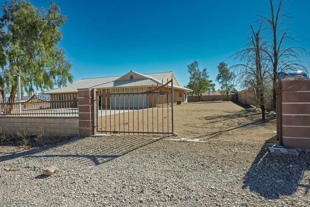 4911 Pebble, Las Vegas, NV 89139