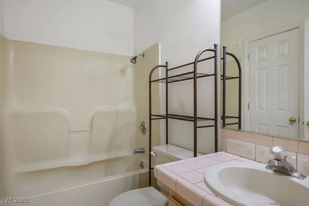 4911 Pebble, Las Vegas, NV 89139