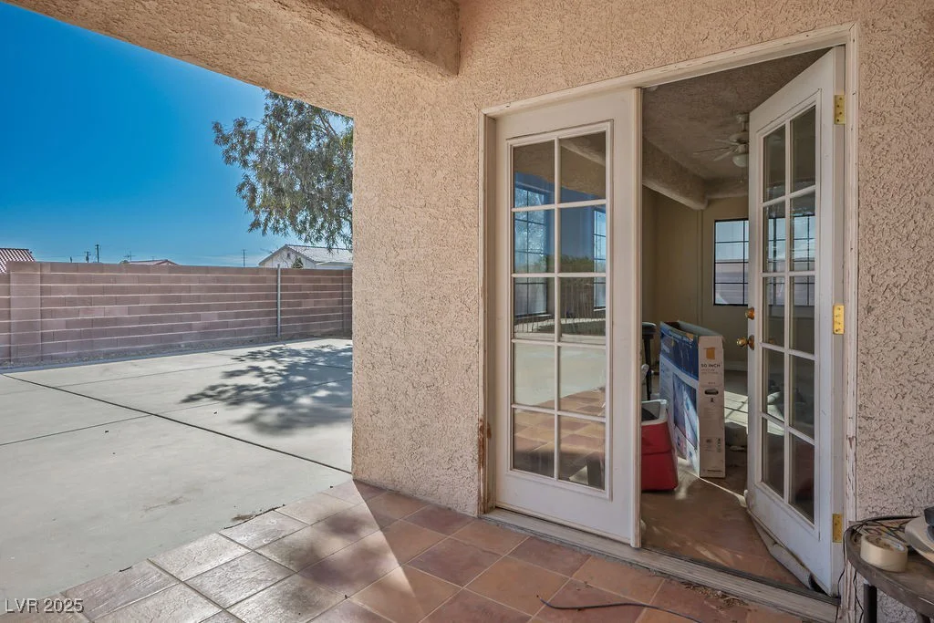 4911 Pebble, Las Vegas, NV 89139
