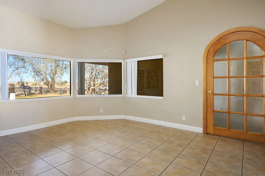 4911 Pebble, Las Vegas, NV 89139
