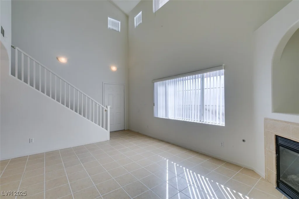 2049 Audrey Hepburn, Las Vegas, NV 89142