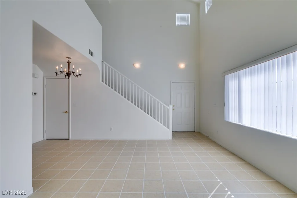 2049 Audrey Hepburn, Las Vegas, NV 89142
