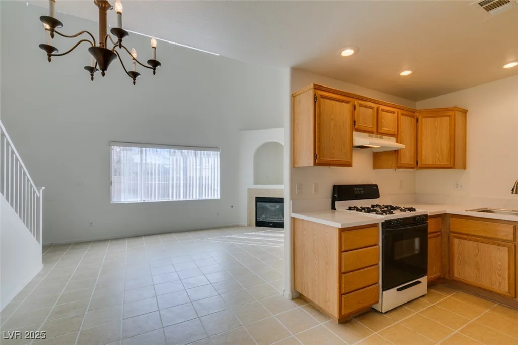 2049 Audrey Hepburn, Las Vegas, NV 89142