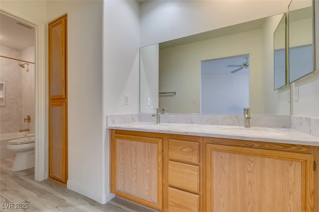 2049 Audrey Hepburn, Las Vegas, NV 89142