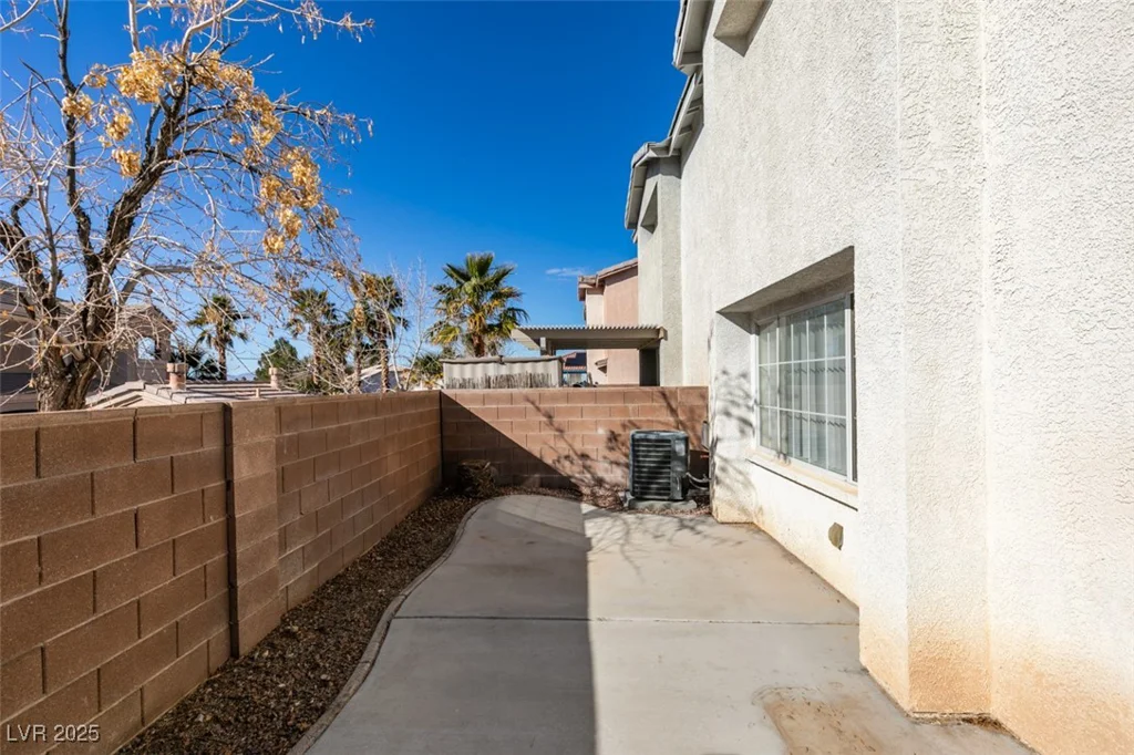 2049 Audrey Hepburn, Las Vegas, NV 89142