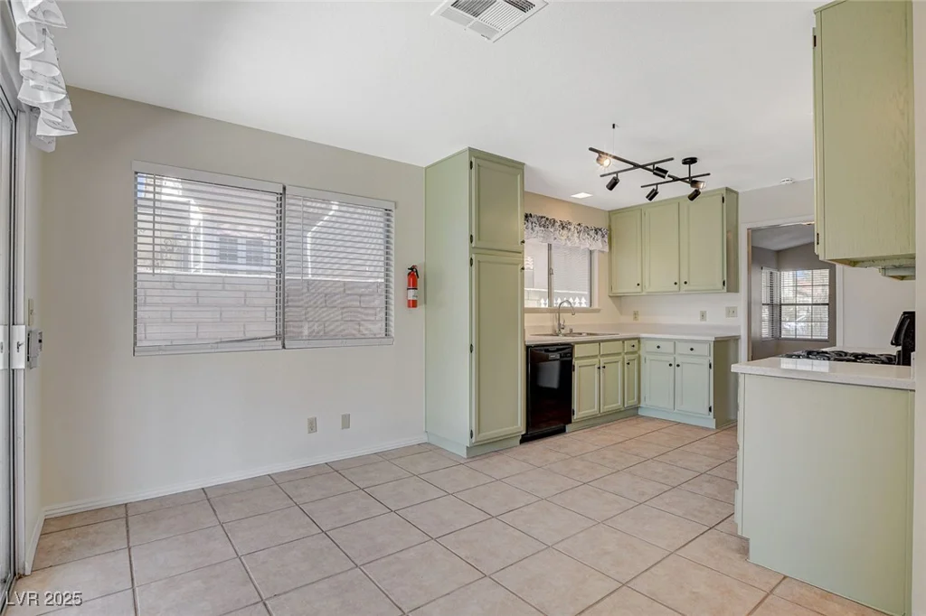 7719 Selby, Las Vegas, NV 89147