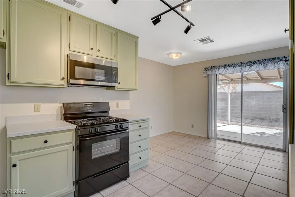 7719 Selby, Las Vegas, NV 89147