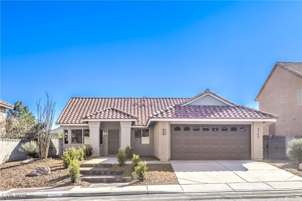 8745 Point Kathy, Las Vegas, NV 89147