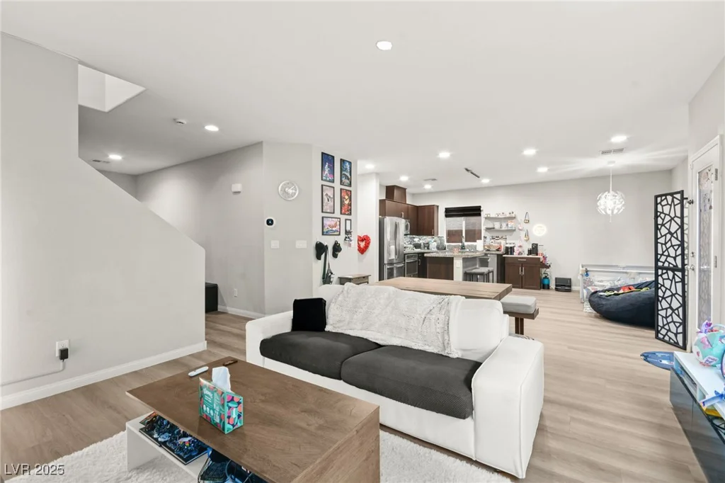 6989 Walden Park, Las Vegas, NV 89166