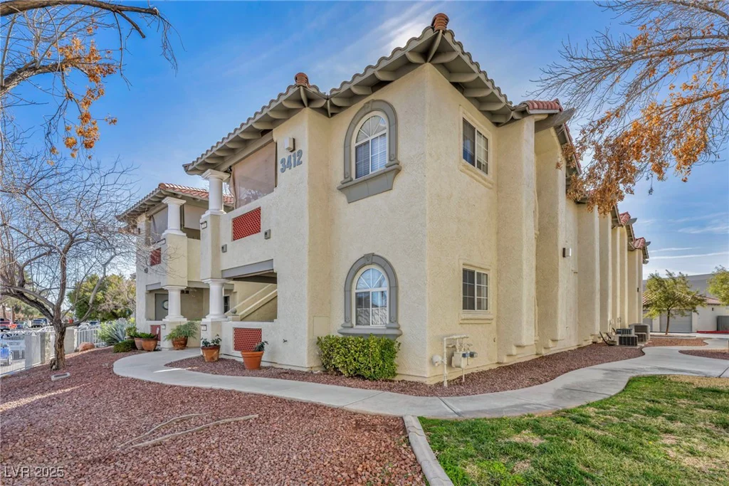 3412 Winterhaven, Las Vegas, NV 89108