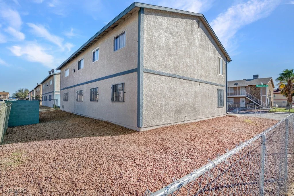 4708 Thunderbolt, Las Vegas, NV 89115