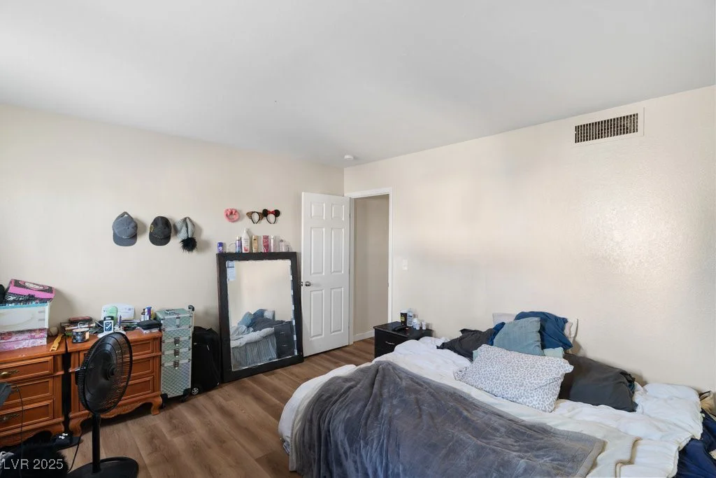 4708 Thunderbolt, Las Vegas, NV 89115