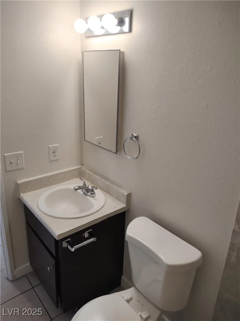 4708 Thunderbolt, Las Vegas, NV 89115