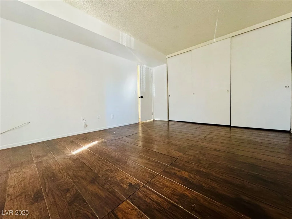 1405 Vegas Valley, Las Vegas, NV 89169
