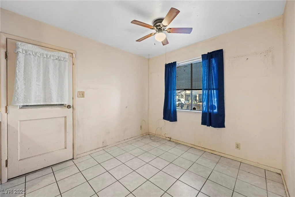 4432 Ash, Las Vegas, NV 89110