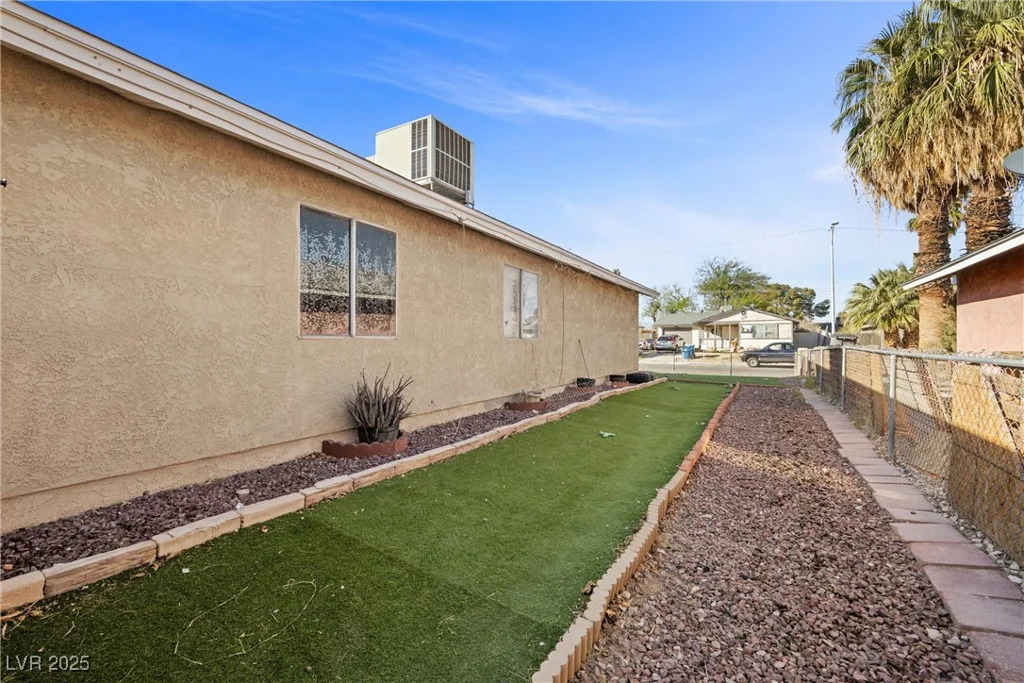4432 Ash, Las Vegas, NV 89110
