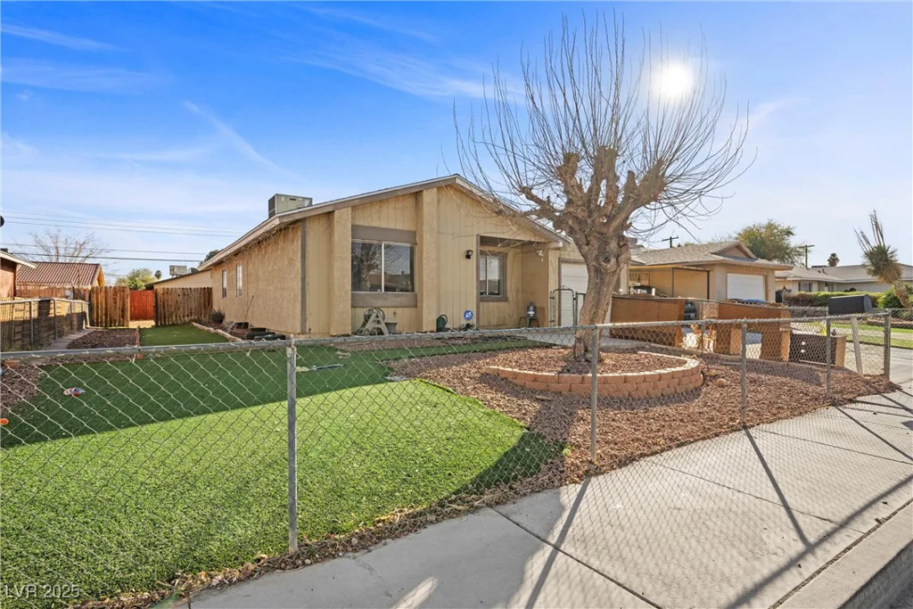 4432 Ash, Las Vegas, NV 89110