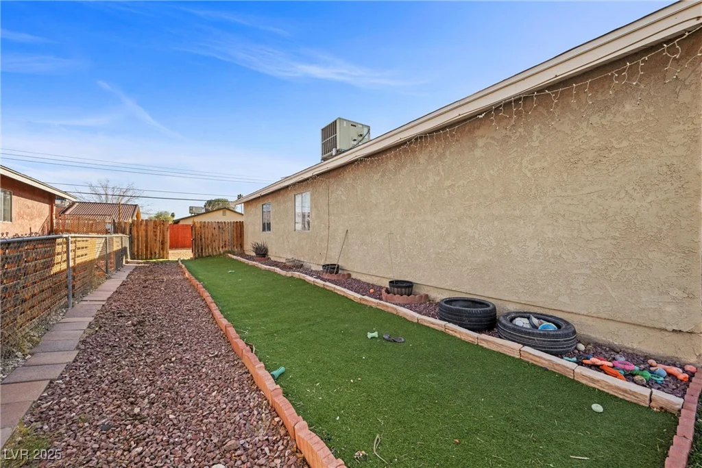 4432 Ash, Las Vegas, NV 89110