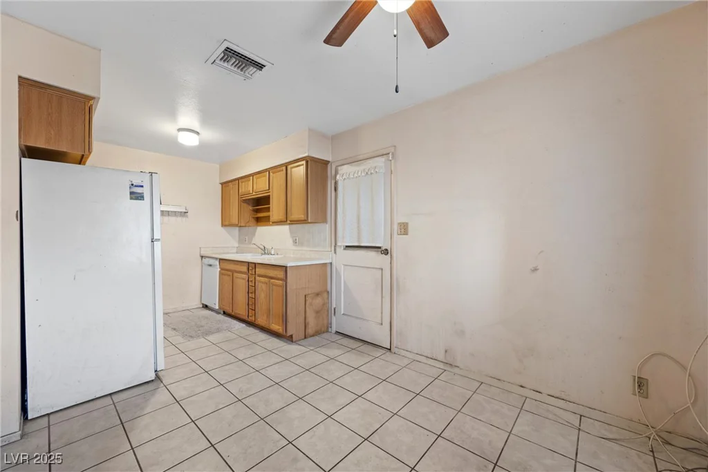 4432 Ash, Las Vegas, NV 89110