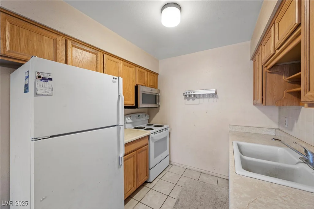 4432 Ash, Las Vegas, NV 89110