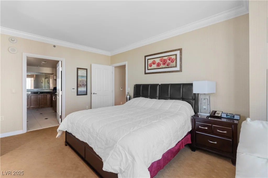 125 Harmon, Las Vegas, NV 89109