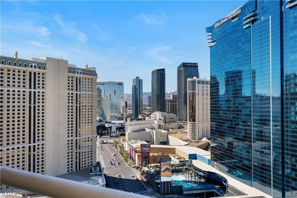 125 Harmon, Las Vegas, NV 89109