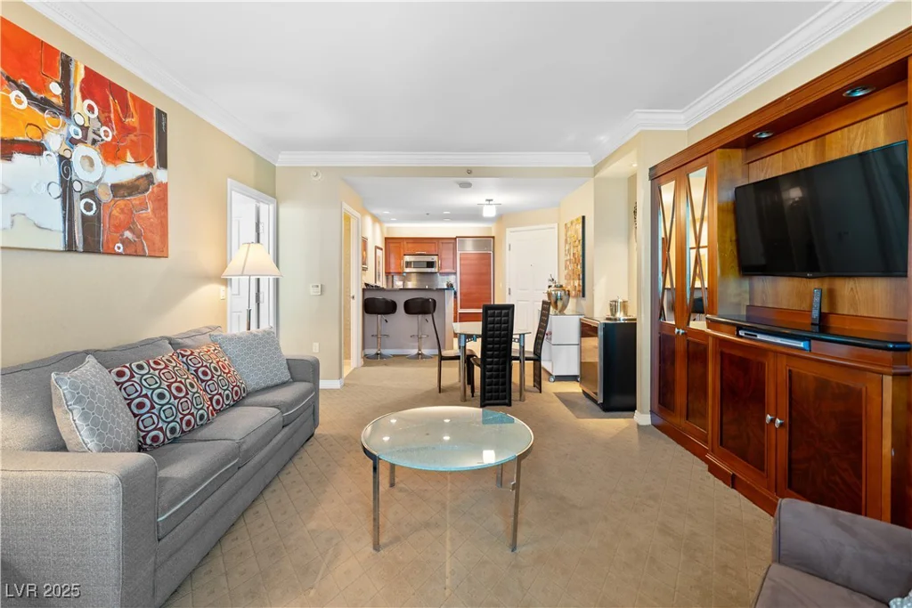 125 Harmon, Las Vegas, NV 89109
