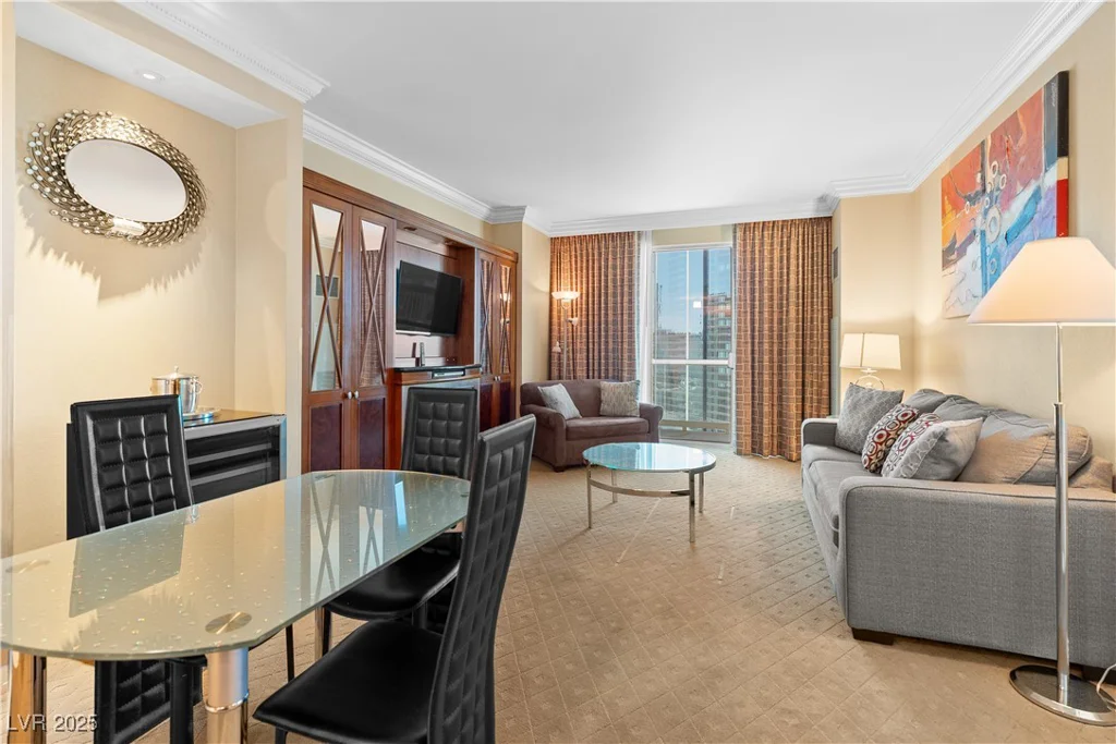125 Harmon, Las Vegas, NV 89109