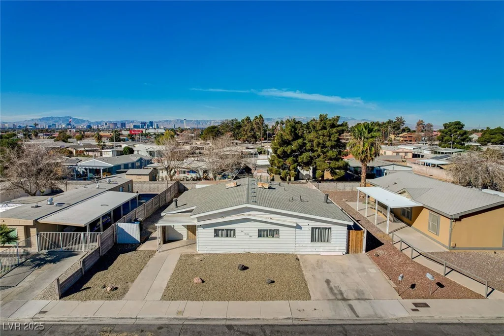 173 Betty, Las Vegas, NV 89110