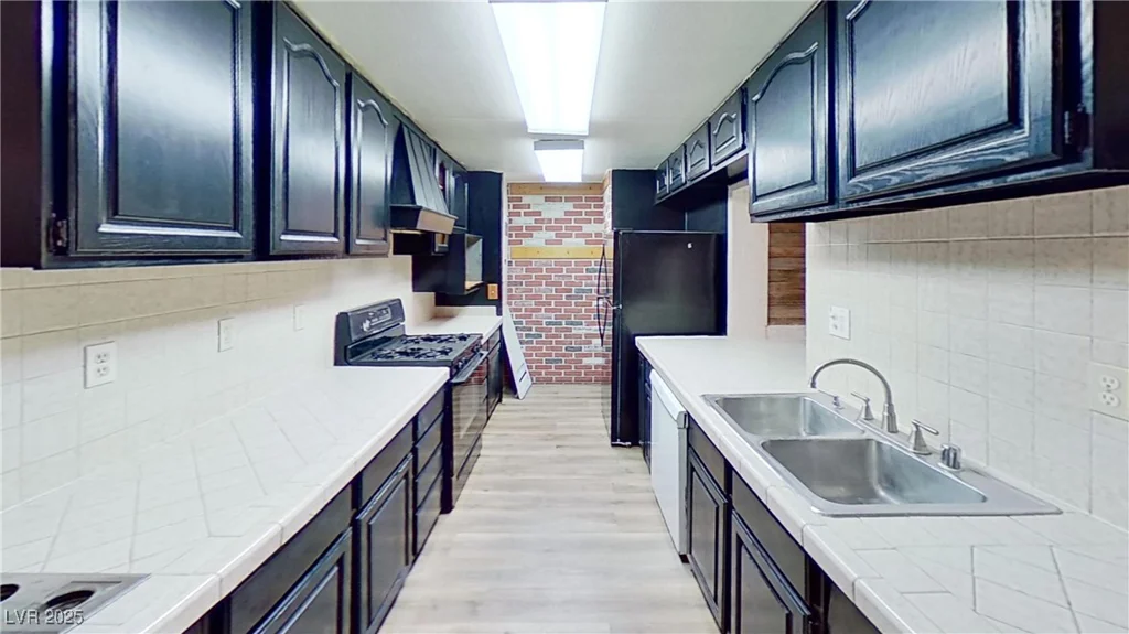 173 Betty, Las Vegas, NV 89110
