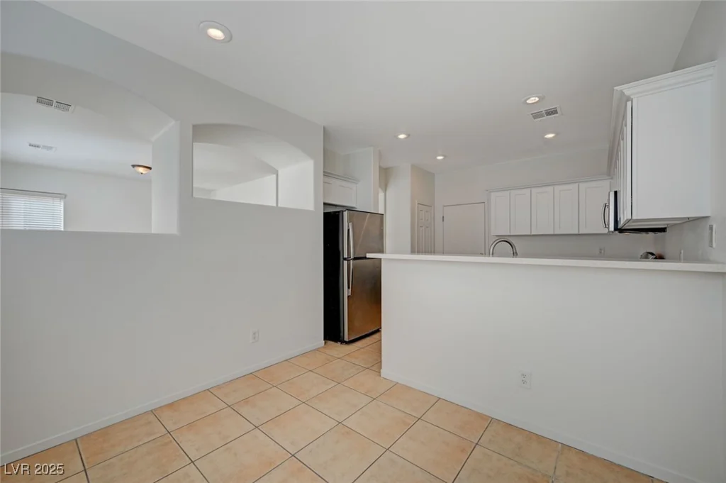 5861 Secret Island, Las Vegas, NV 89139