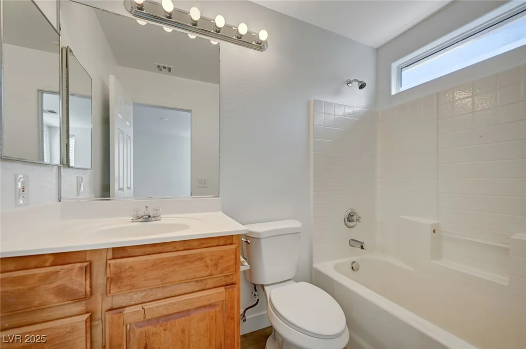 5861 Secret Island, Las Vegas, NV 89139