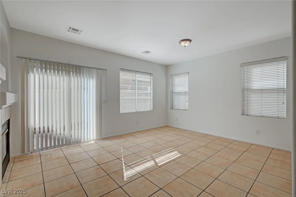5861 Secret Island, Las Vegas, NV 89139