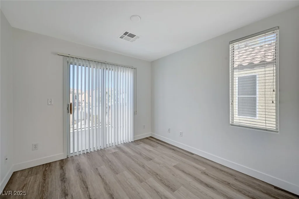 5861 Secret Island, Las Vegas, NV 89139