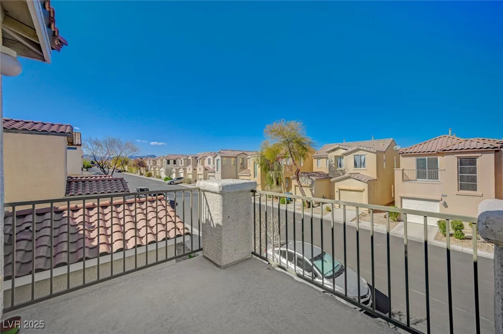 5861 Secret Island, Las Vegas, NV 89139