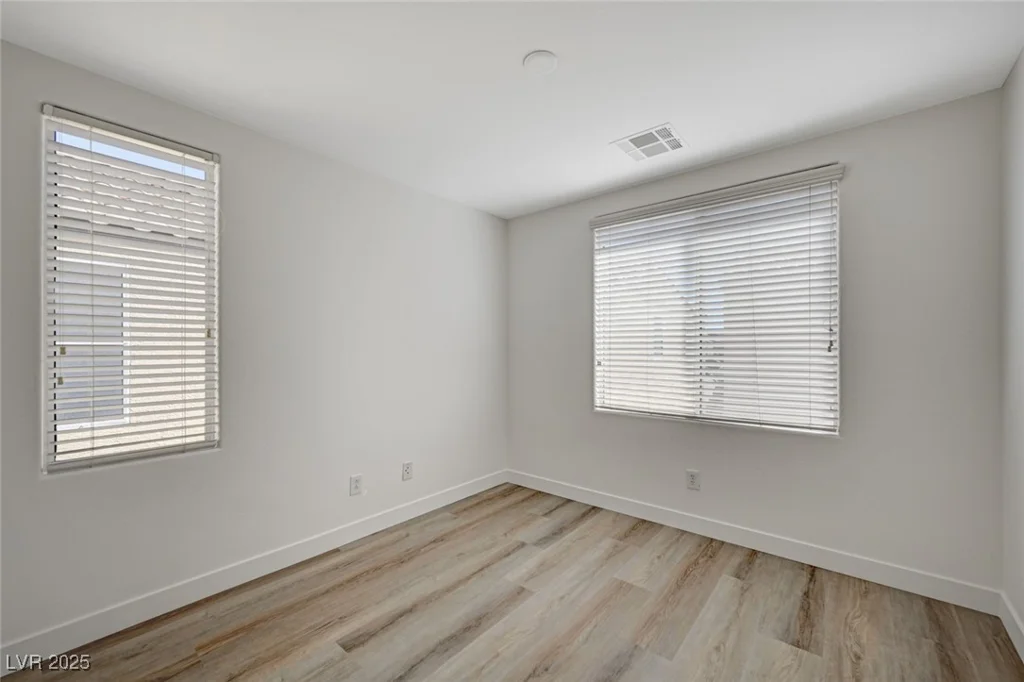 5861 Secret Island, Las Vegas, NV 89139