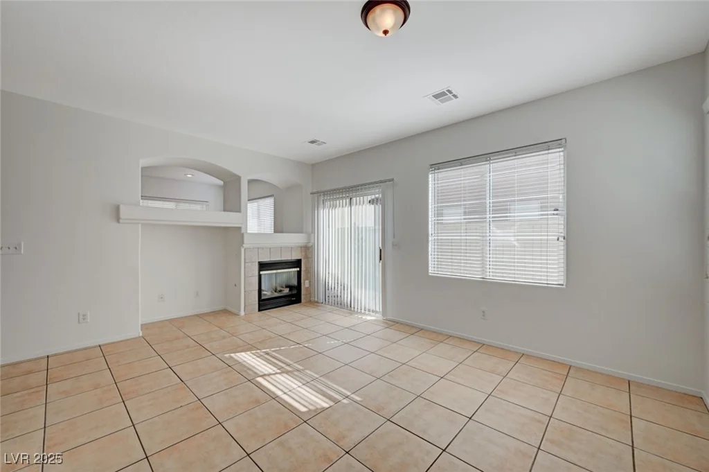5861 Secret Island, Las Vegas, NV 89139