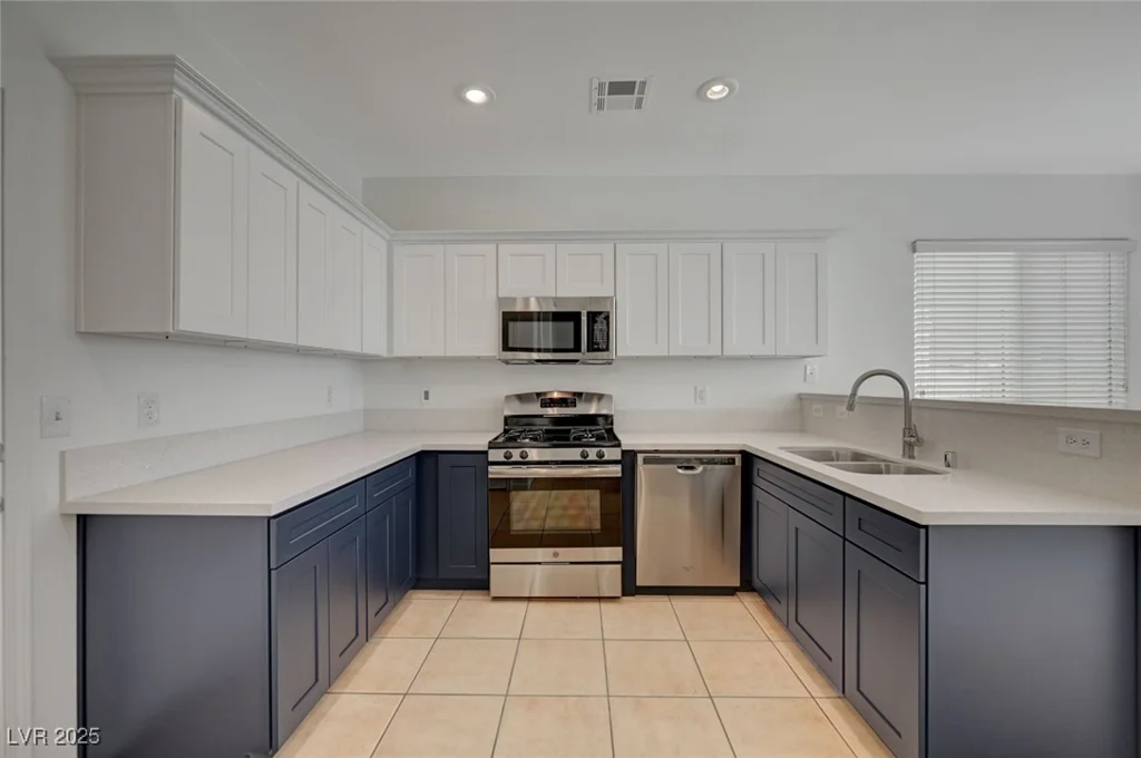 5861 Secret Island, Las Vegas, NV 89139