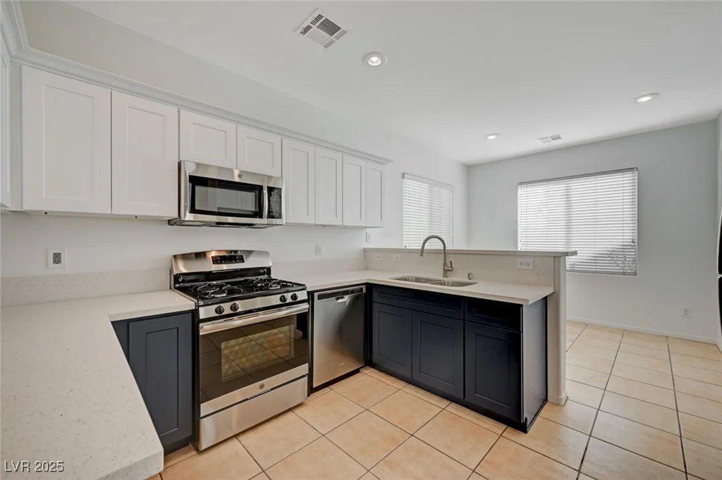 5861 Secret Island, Las Vegas, NV 89139