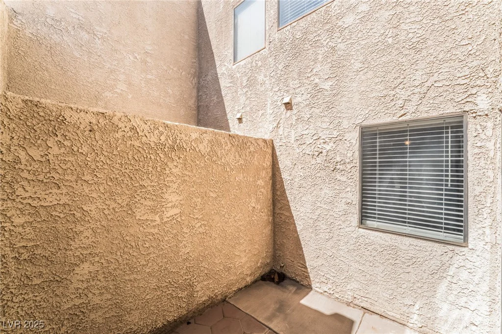 2667 Aracatuba, Las Vegas, NV 89121