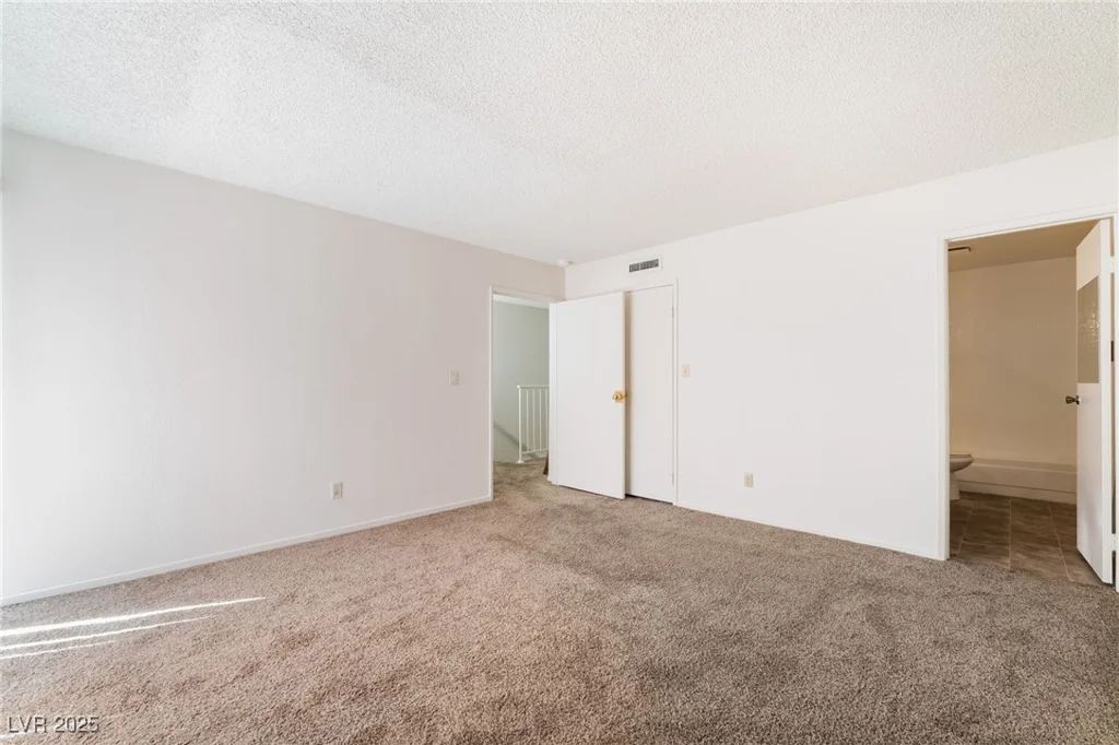 2667 Aracatuba, Las Vegas, NV 89121