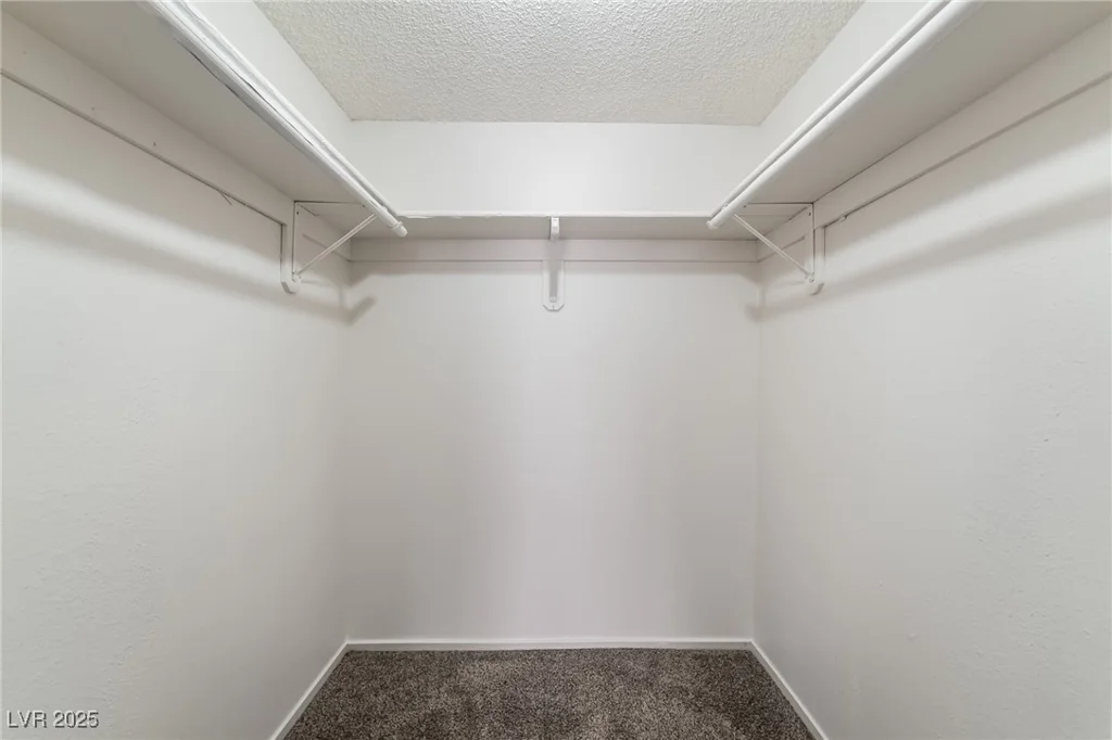 2667 Aracatuba, Las Vegas, NV 89121