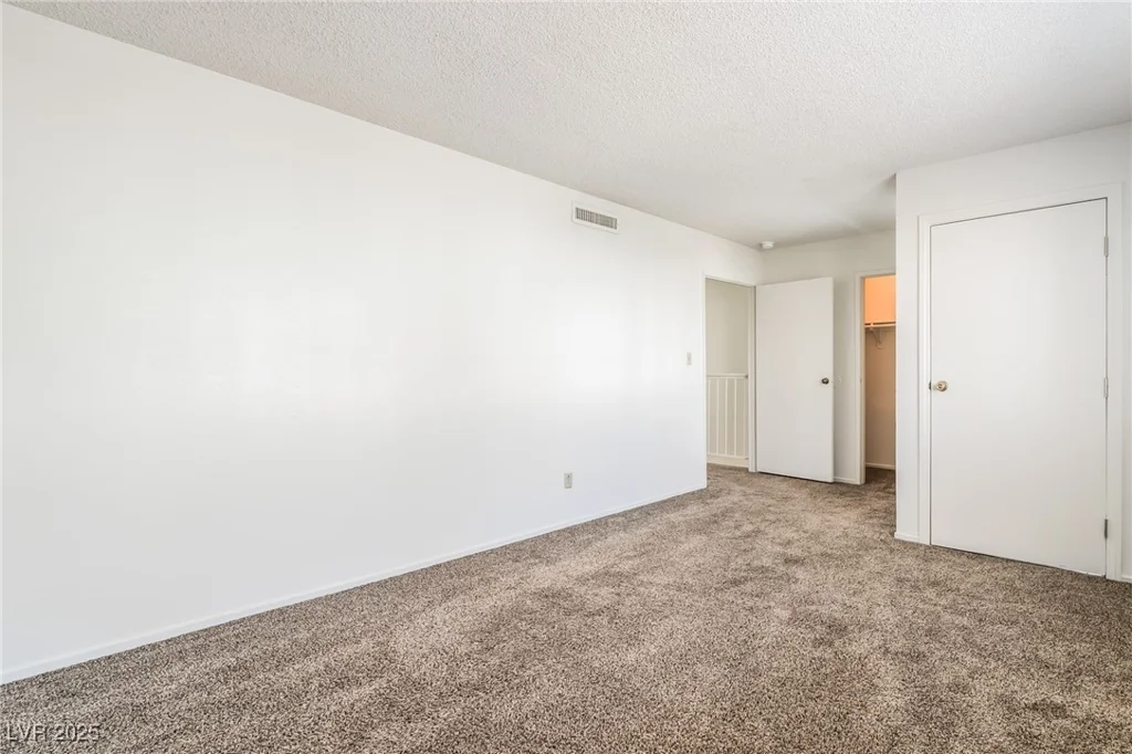 2667 Aracatuba, Las Vegas, NV 89121
