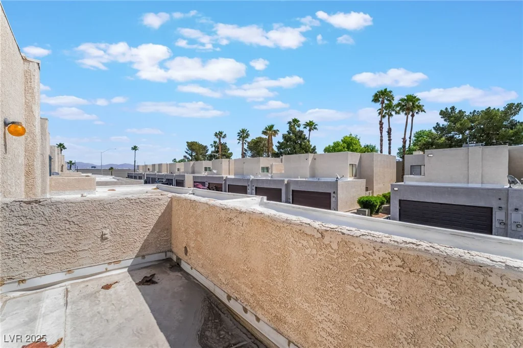 2667 Aracatuba, Las Vegas, NV 89121