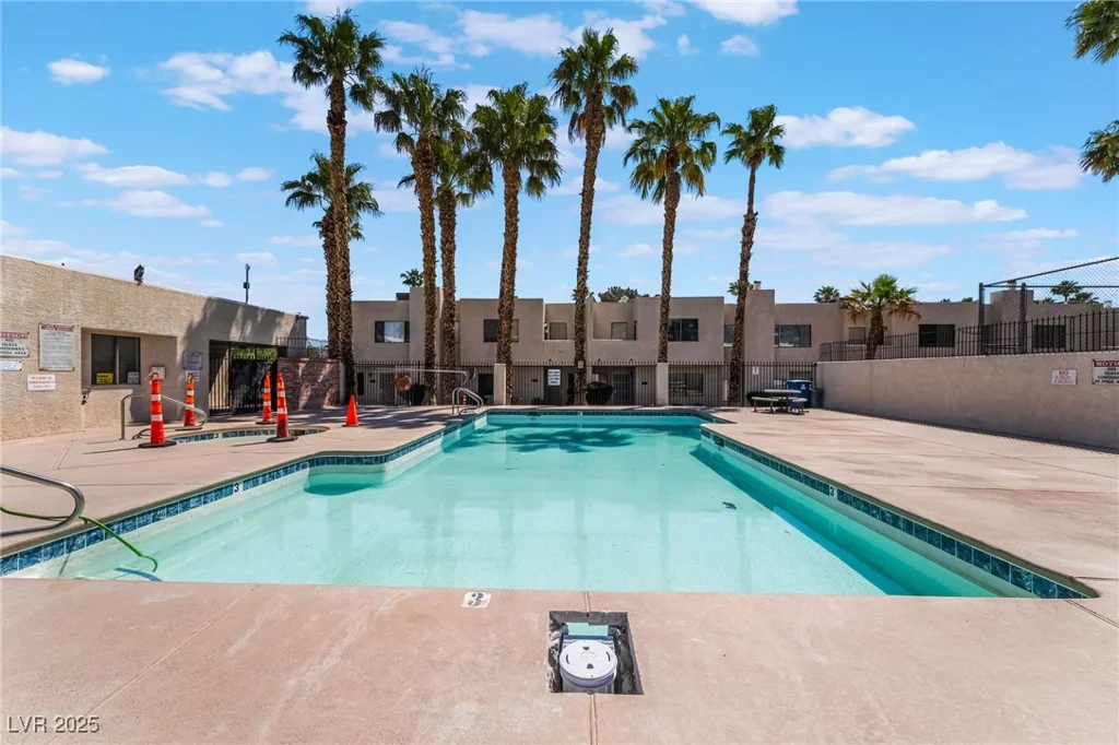 2667 Aracatuba, Las Vegas, NV 89121
