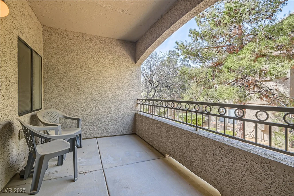 8250 Grand Canyon, Las Vegas, NV 89166