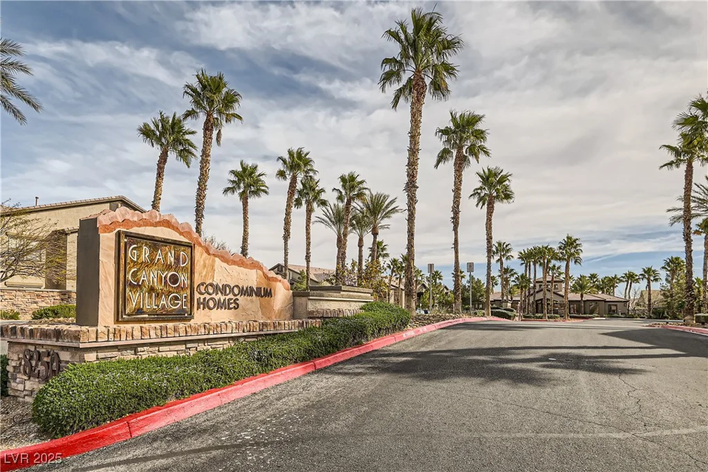 8250 Grand Canyon, Las Vegas, NV 89166